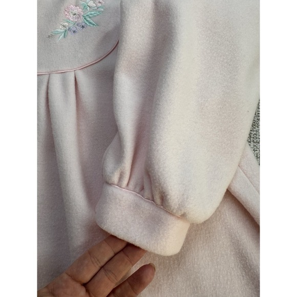 Lord & Taylor Pink Embroidered Robe - Picture 14 of 14
